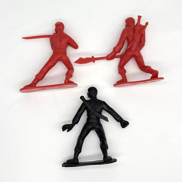 Vintage Greenbrier International 4" Ninja Samurai Plastic Toy Figures Red Black - Picture 3 of 12